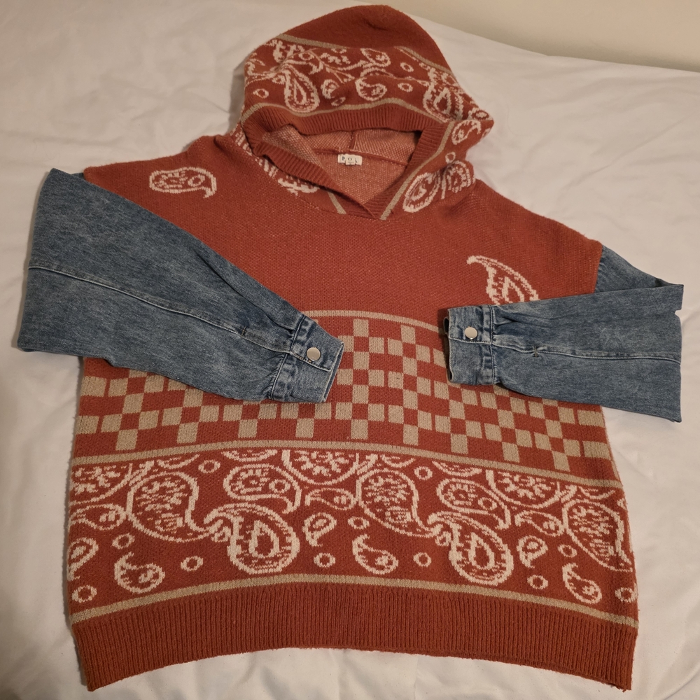 POL Rust and Cream V-Neck Sweater with Denim Sleeves